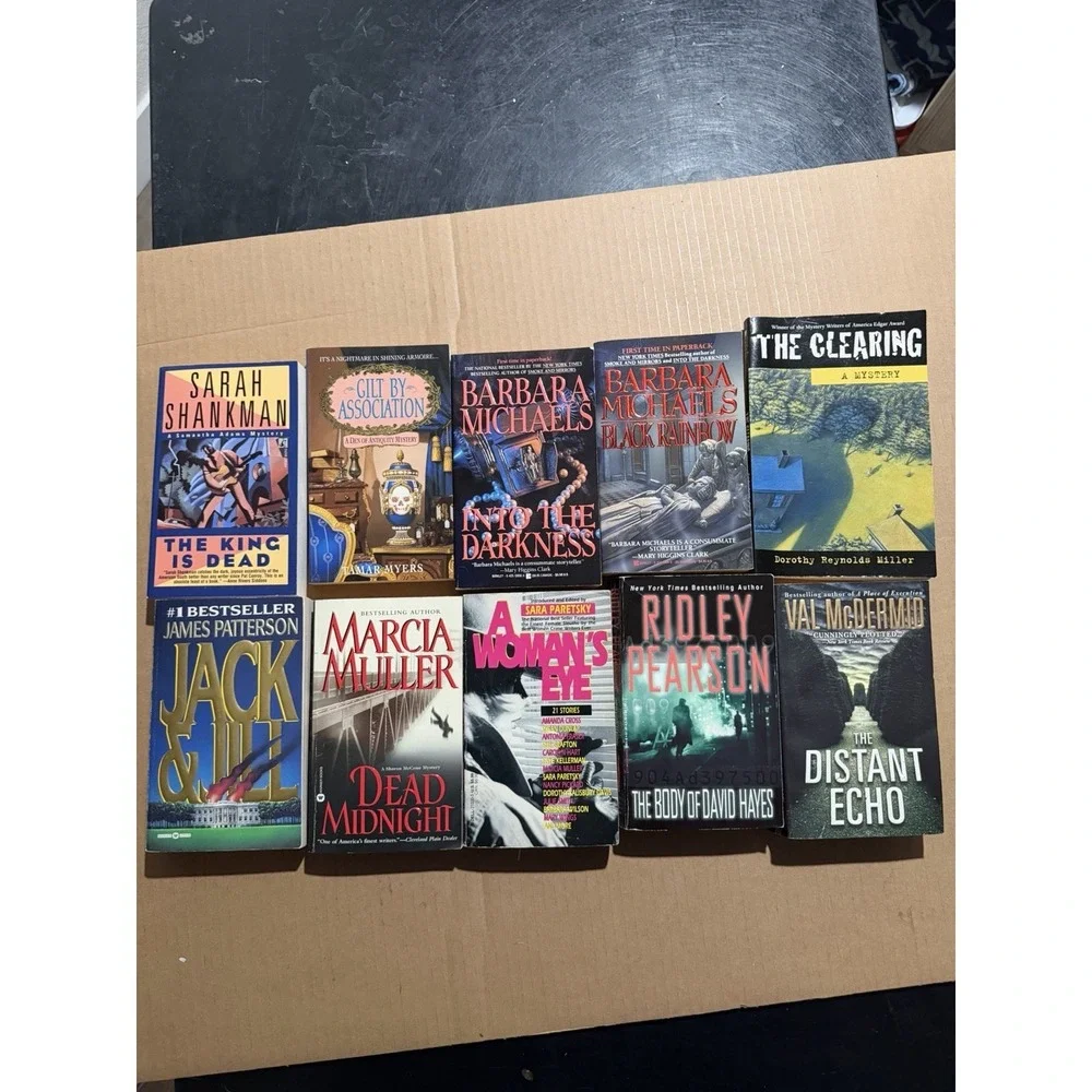 Lot of 10 random‎ murder mystery novel paperback books, various authors B7